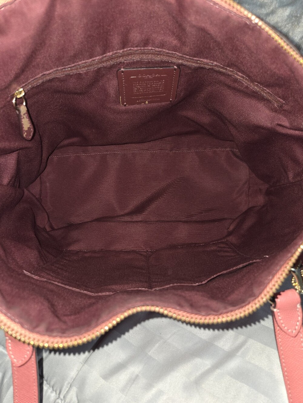 Coach Gallery Tote - Picture 10 of 16